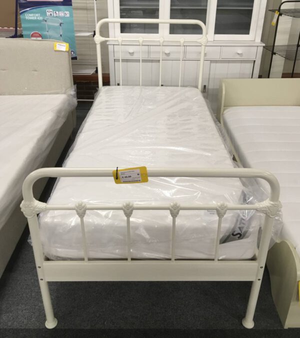 Bed ombouw 90x200cm (excl. bodem/matras)